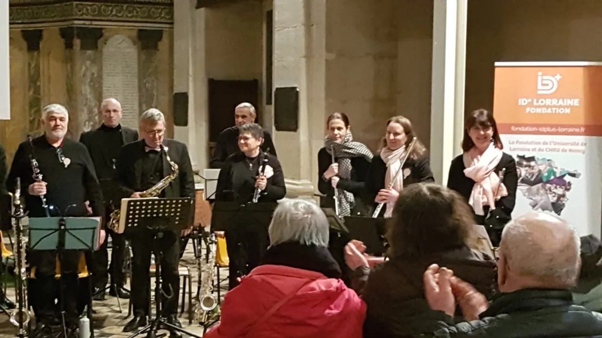 Retour sur la semaine dernière :
- 11 doctorants ont relevé le défi MT180 ! Bravo à Clarisse Peignaux 🏆
- Journée du rein : ateliers, dépistages &amp; tombola... merci aux 173 participants !
- Près de 200 personnes pour les concerts caritatifs dédiés au fonds Axel Gallet-Thevenot !