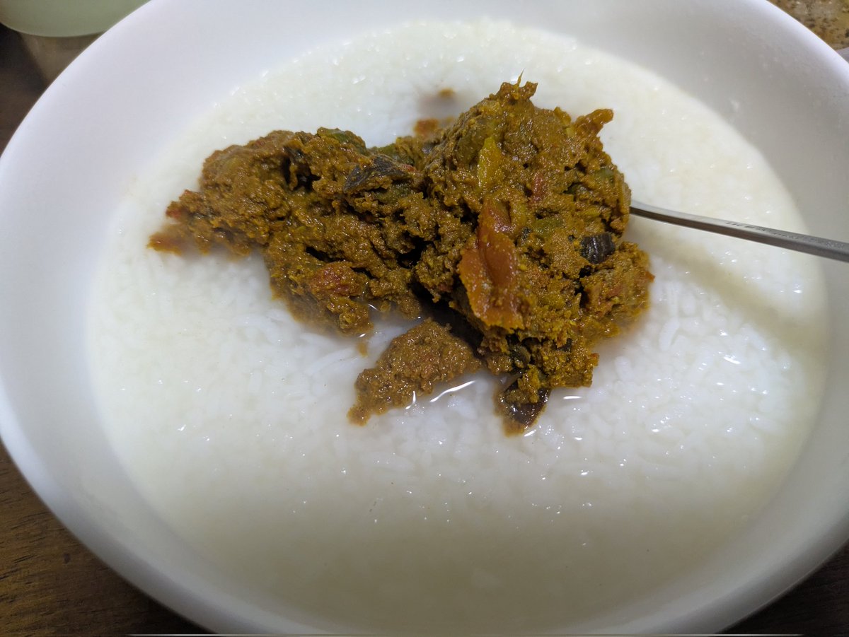 cinamon52688970's tweet image. 無水カレー177日日目🍛🍛
そして今日11時間寝て幸せ💞笑
#ダイエット垢さんと繋がりたい 
#ダイエットのモチベーション 
#ダイエット一緒に頑張ってくれる人RT 
#ダイエッターさんと繋がりたい 
#ダイエット仲間募集中 
#無水カレー
#ポテト
#じゃがいも
#メークイン
#玄米
#ジャスミン米