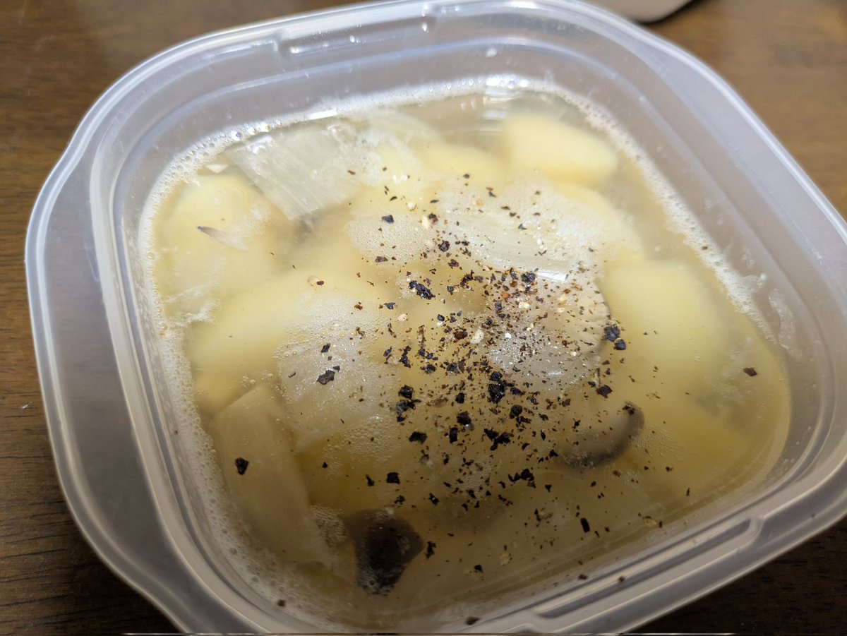 cinamon52688970's tweet image. 無水カレー177日日目🍛🍛
そして今日11時間寝て幸せ💞笑
#ダイエット垢さんと繋がりたい 
#ダイエットのモチベーション 
#ダイエット一緒に頑張ってくれる人RT 
#ダイエッターさんと繋がりたい 
#ダイエット仲間募集中 
#無水カレー
#ポテト
#じゃがいも
#メークイン
#玄米
#ジャスミン米