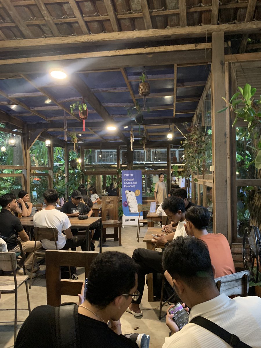 Joe Sahara (@joeurbae) on Twitter photo Happy to having a chit chat in event <a href="/PintuID/">Pintu</a>
<a href="/cryptosiastbali/">CryptosiastBali | Road to Coinfest Asia 🌕</a> <a href="/Cryptorealis/">𝔻𝕠𝕟 ℂ𝕒𝕣𝕝𝕚𝕥𝕠</a>
#Web3 #Crypto Happy to having a chit chat in event <a href="/PintuID/">Pintu</a>
<a href="/cryptosiastbali/">CryptosiastBali | Road to Coinfest Asia 🌕</a> <a href="/Cryptorealis/">𝔻𝕠𝕟 ℂ𝕒𝕣𝕝𝕚𝕥𝕠</a>
#Web3 #Crypto