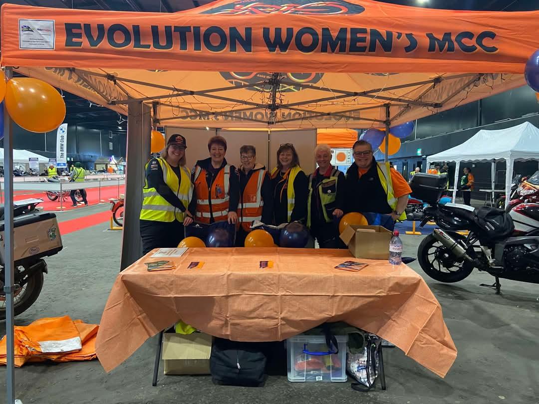 EvolutionWMCC's tweet image. March has been BUSY! And it's not over yet! 😅
We had a fantastic weekend at the #scottishmotorcycleshow in Edinburgh. 🧡 Lovely to catch up with old friends, network with other organisations and chat bikes all weekend! 🏍️💨 #ItsInOurDNA #ewmcc #EvolutionWMCC