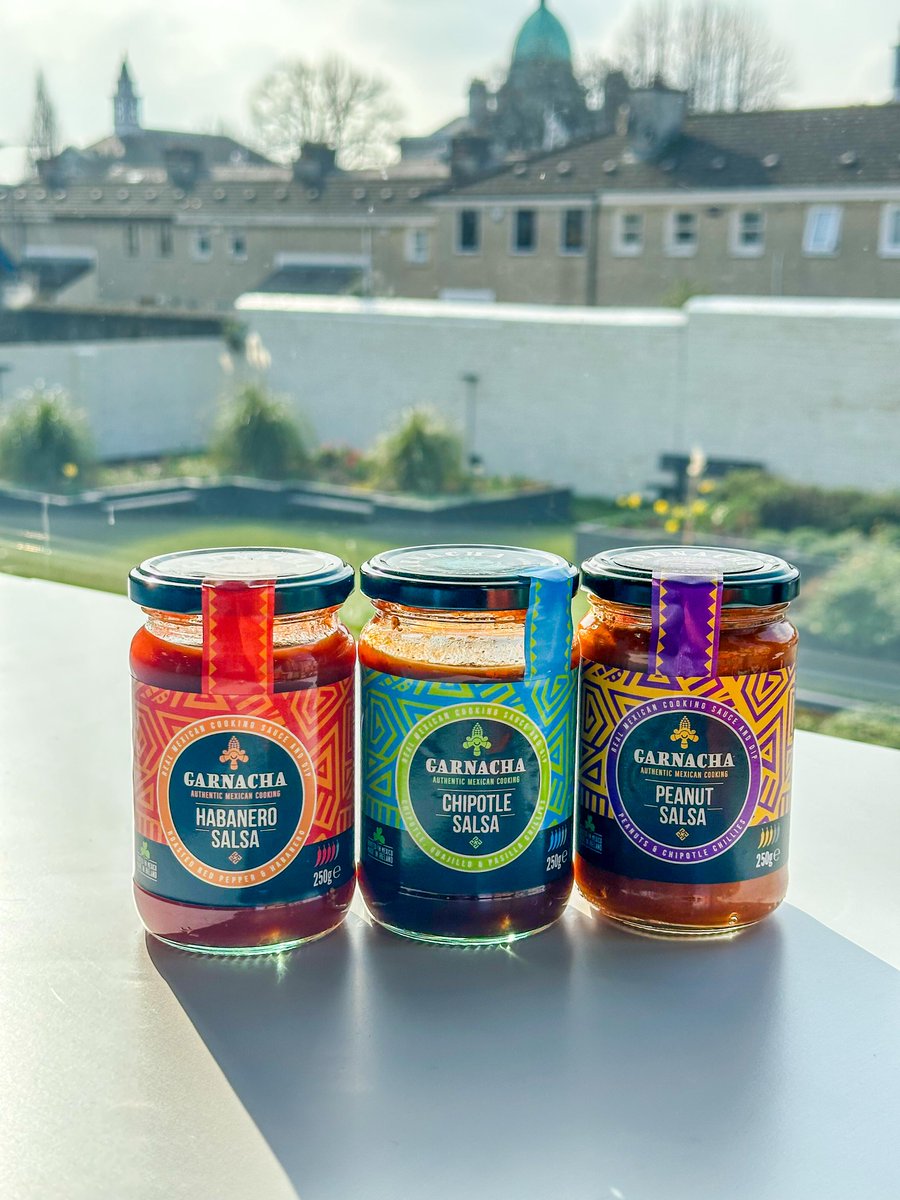 ClgSpade's tweet photo. We are thrilled to have worked with our amazing #SharedKitchen client Garnacha to create three supertasty authentic #Mexican dishes using their salsas!
Weโll publish them over the next three weeks, starting tomorrow! So you can create something very special for the weekend!โค๏ธ๐ถ๏ธโค๏ธ https://t.co/Y6pyCqdVWb
