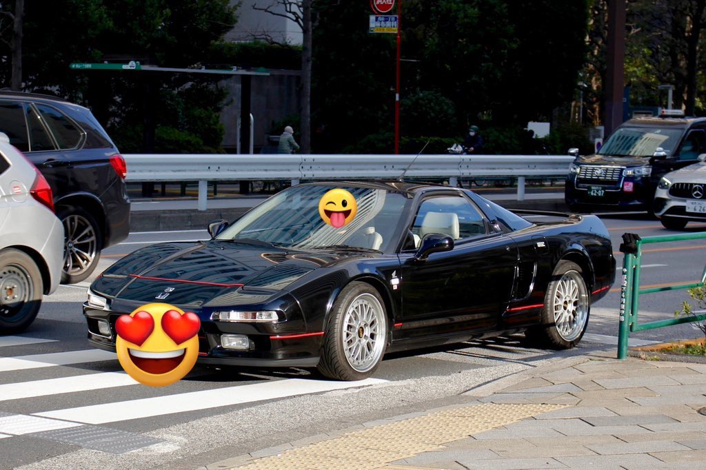 Shonan641032's tweet photo. NSXのオーナーさんファンサ？ありがとうございました！！めちゃくちゃかっこよかったです！！
#ホンダ #NSX #BBS https://t.co/GI7Ve9GZhC
