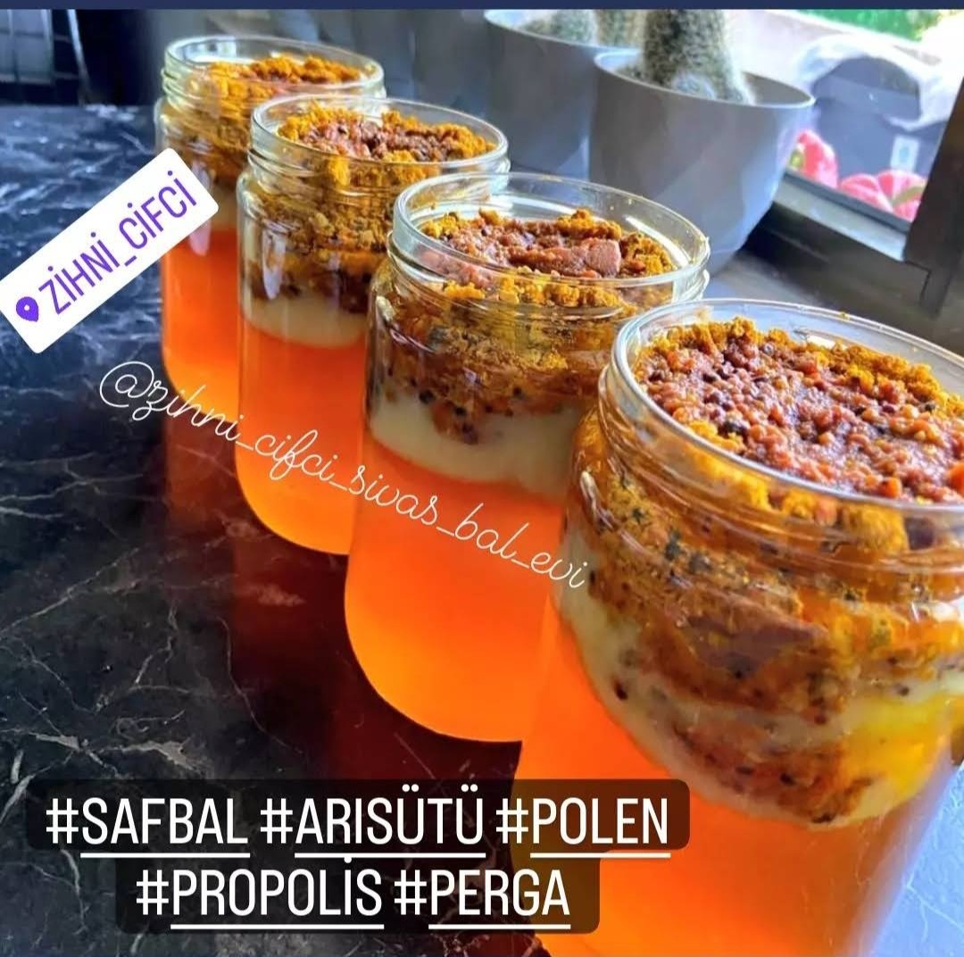 Sivasbalevi's tweet photo. #GUÇLÜBAGİŞIKLIK
Hem büyükler hem çocuklar için 
Harika bır karışım 
#safbal #arisütü #polen #perga #propolis #çicekbalı
#apiterapi 
#Sivasbalı https://t.co/gq53t7IM4o