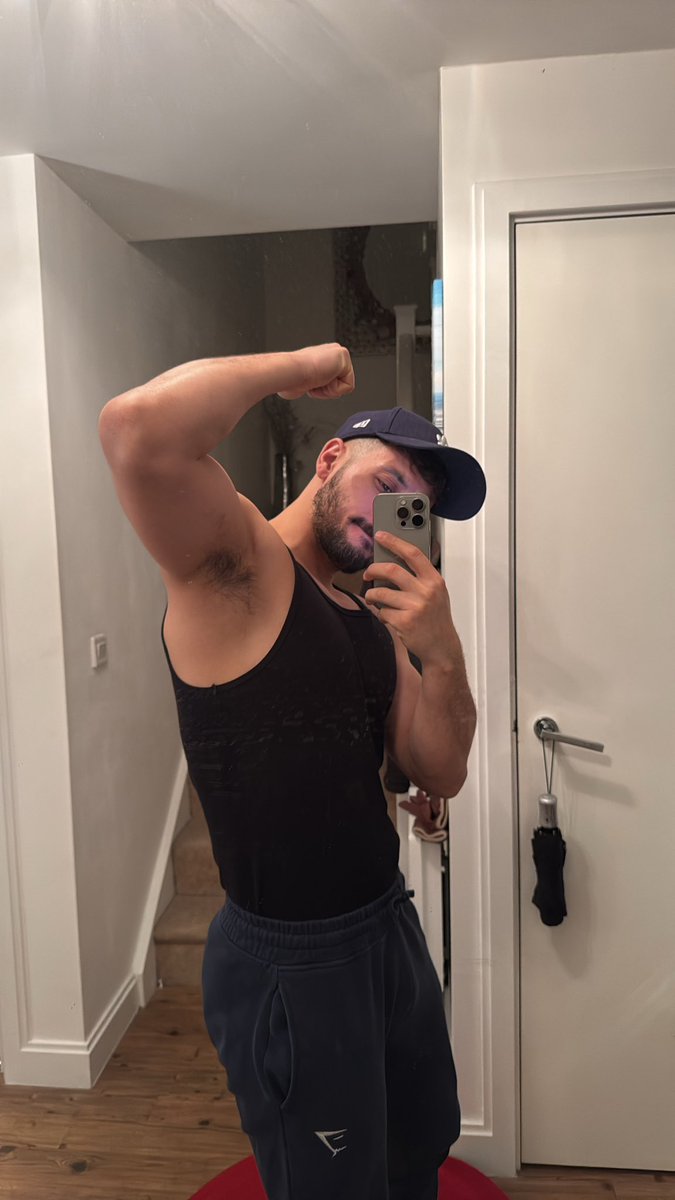 Seth (@seth_blackk) on Twitter photo 