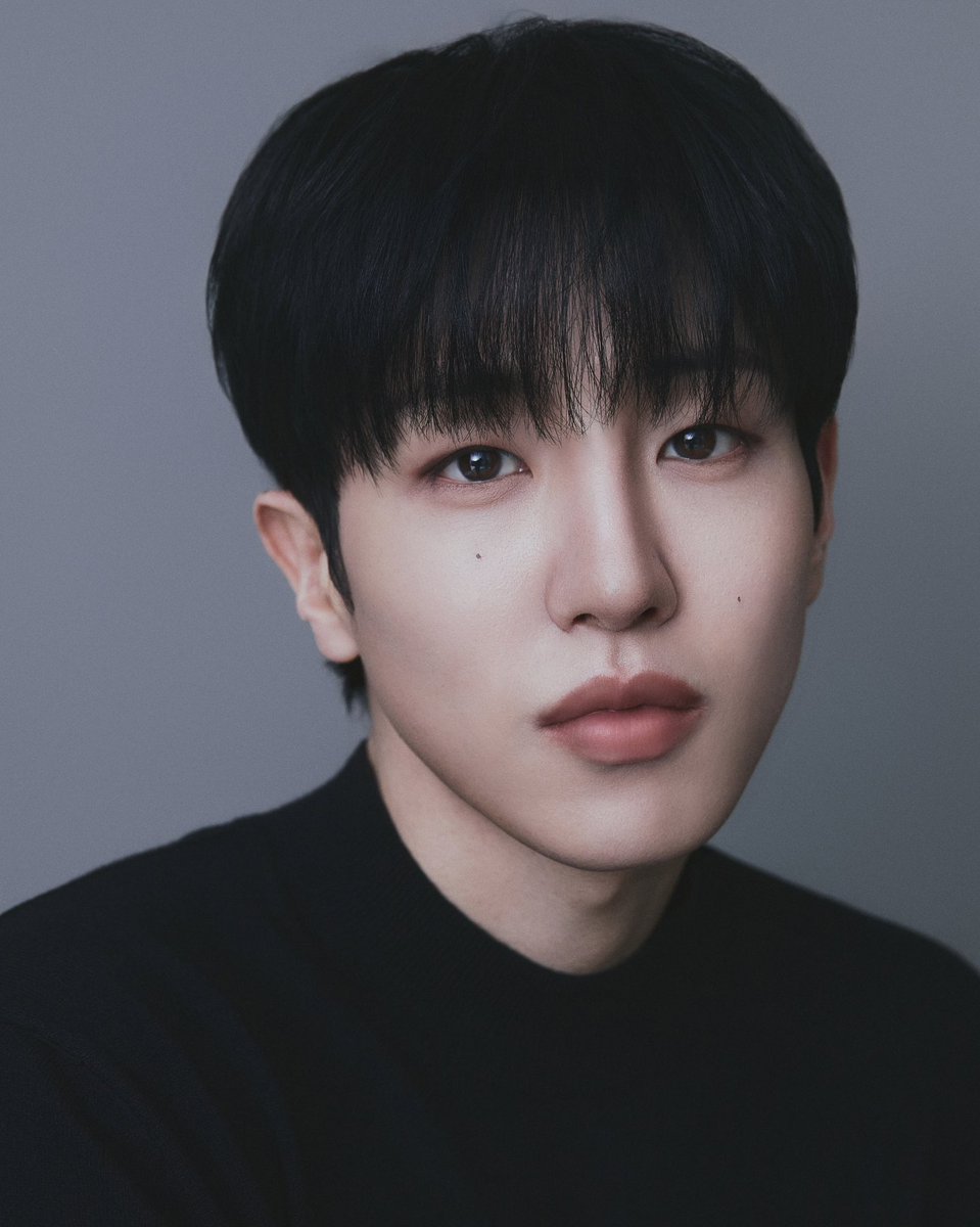 heeeeeejae94's tweet photo. 유배우 프로필✌🏻🖤 https://t.co/1I3DOJOM6s
