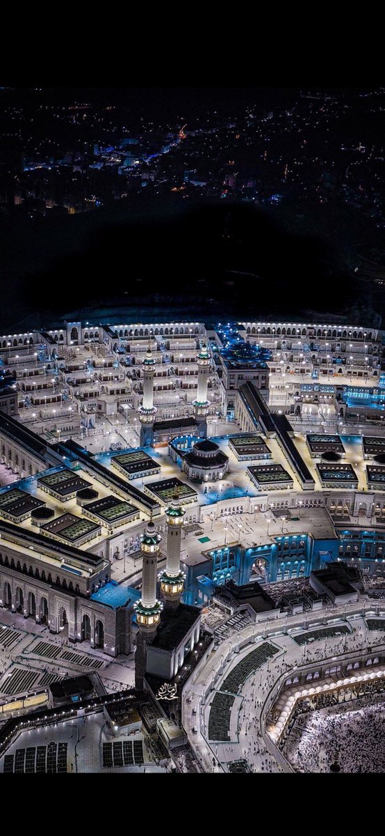 إبداع العمارة السعودية لـ المسجد الحرام 🕋🇸🇦
#جدة_الأن #رمضان #رمضان20_الدعاء_المستجاب