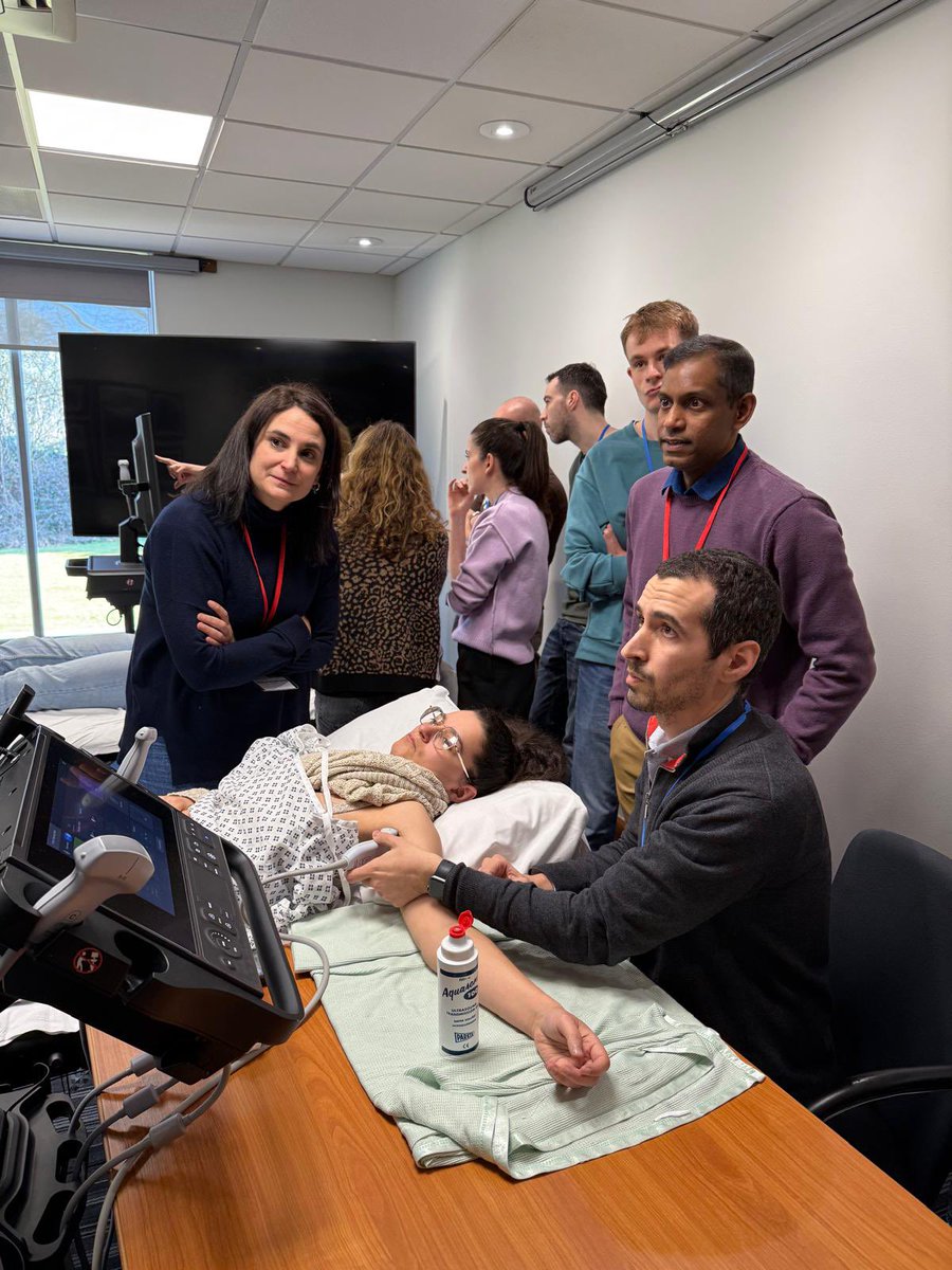 Maria teaching at #ESRAC2025 
<a href="/DavidBstl/">David</a> <a href="/athmathottungal/">Athmaja Thottungal</a> <a href="/drvenkatd/">Venkatesan Duraiswamy</a> <a href="/mariapsebastian/">Mariapaz Sebastian</a> <a href="/MadanNarayanan/">MadanKumar Narayanan</a> 
<a href="/ESRA_Society/">ESRA | European Society of Regional Anaesthesia</a> <a href="/RegionalAnaesUK/">RA-UK</a>