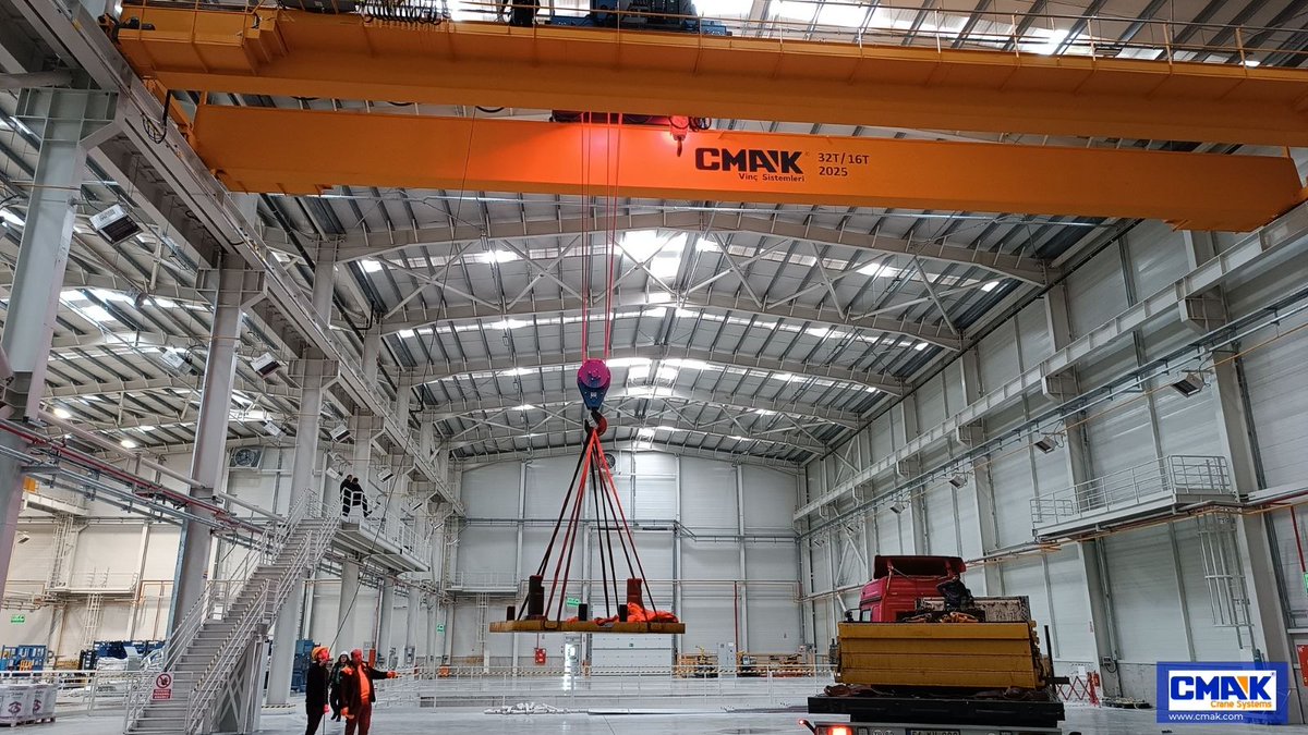 cmakcranes's tweet image. 🚀 New EOT Crane Installation Completed! 🏗️

This crane is equipped with workplace illumination and an auxiliary hoist, enhancing both safety and efficiency in operations.

#EOTCrane #HeavyLifting #EngineeringExcellence #NewInstallation #Cranes #MaterialHandling #CustomerSuccess