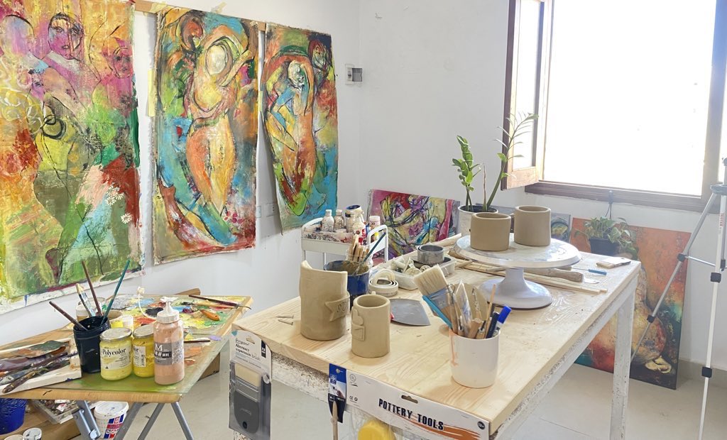Marwa_toumim's tweet photo. First mug in my studio ✨
And ✨ new ART in progress….
#My studio #myMTgallery #pintingart #art #libyanartist #artlover #artgallery ✨ https://t.co/tIgAdcHaC7