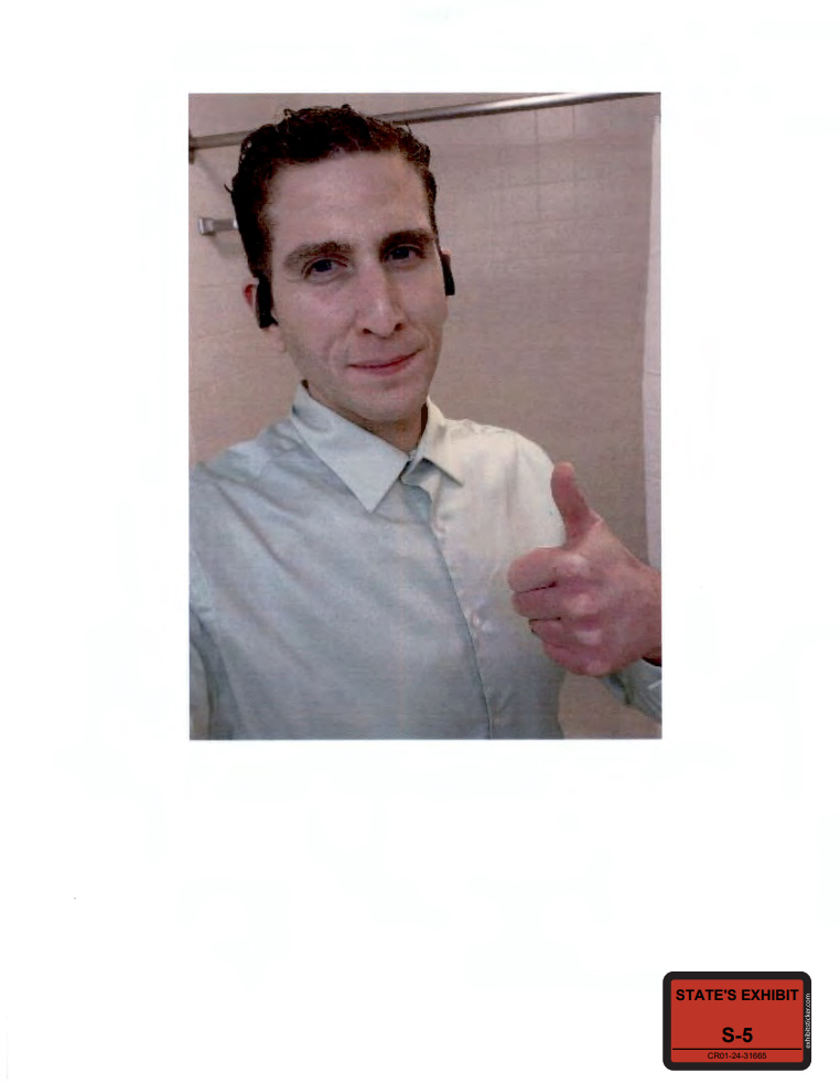 MattBlacInc's tweet photo. Case No. CR01-24-31665 STATE’S RESPONSE TO DEFENDANT’S MOTION IN LIMINE #7 RE: WITNESS IDENTIFICATION BY #BUSHYEYEBROWS
#BRYANKOHBERGER
(photograph taken by Bryan Kohberger on November 13, 2022, at 10:31am showing his eyebrows State’s Exhibit S-5)
(Bryan Kohberger’s Driver’s License listing him as 6’00" State’s Exhibit S-6)
https://t.co/EBq8lxexsj…
pages 18