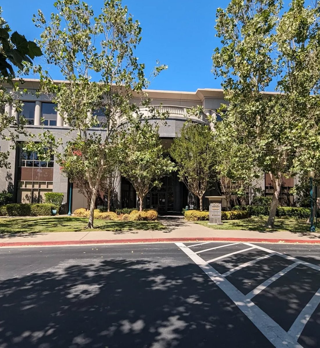 roblox if you don't let me win the Mega Hunt, don't forget i am OUTSIDE your HQ RIGHT NOW and it's VERY vulnerable.