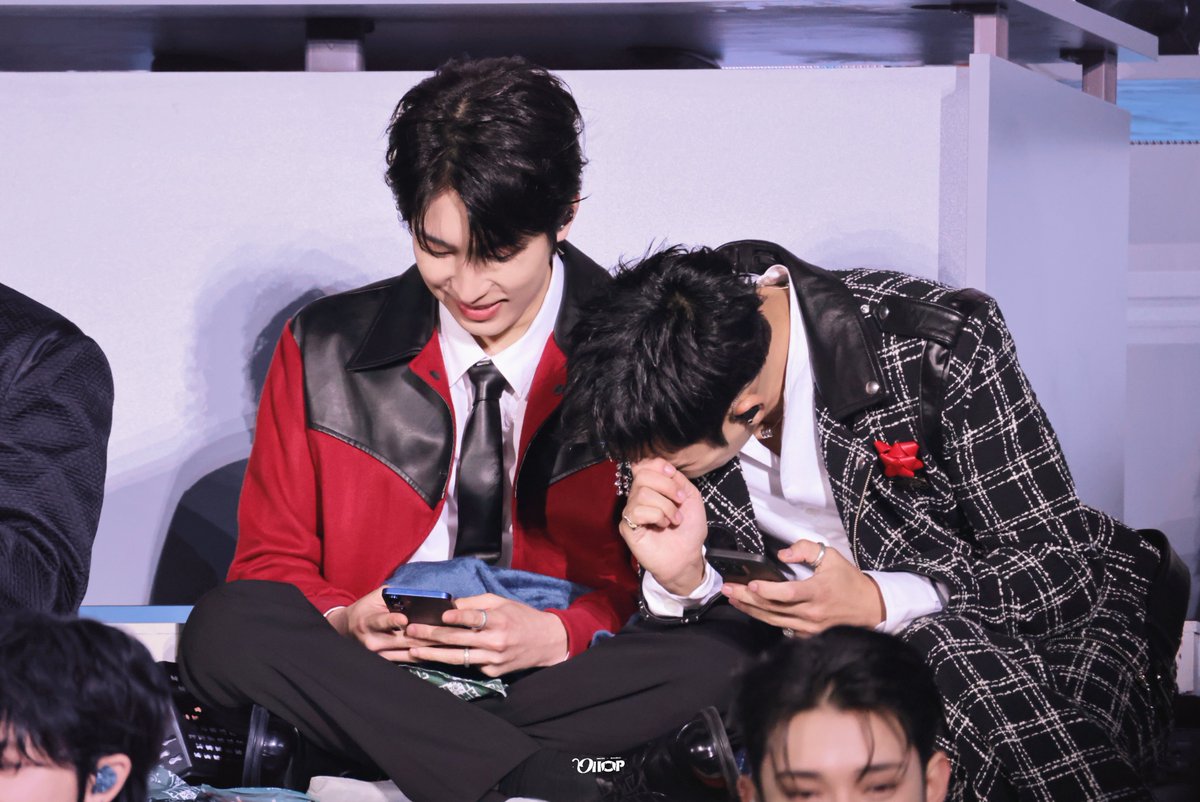 oiiop0304's tweet image. aaa