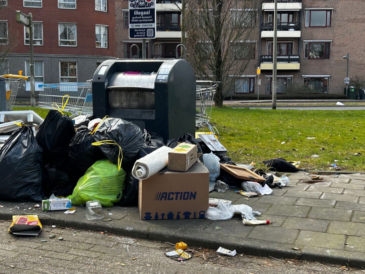 Betaalt de vervuiler of wordt asociaal gedrag beloond? Hierover gisteren vragen gesteld namens de <a href="/VVDLeeuwarden/">VVD Leeuwarden</a>. 
 
#leeuwarden #afval 

De vragen staan hier: 

leeuwarden.bestuurlijkeinformatie.nl/Document/View/…