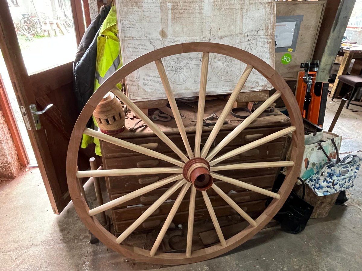 WheelwrightsWC's tweet photo. Wheelwrights Working Weekend: this annual event was fully booked as soon as it became available! 

During the weekend liverymen and guests learn to make traditional wheels under Master Wheelwright Greg Rowland MBE's guidance. 

#wheels #craft https://t.co/5wjoV4xzRx