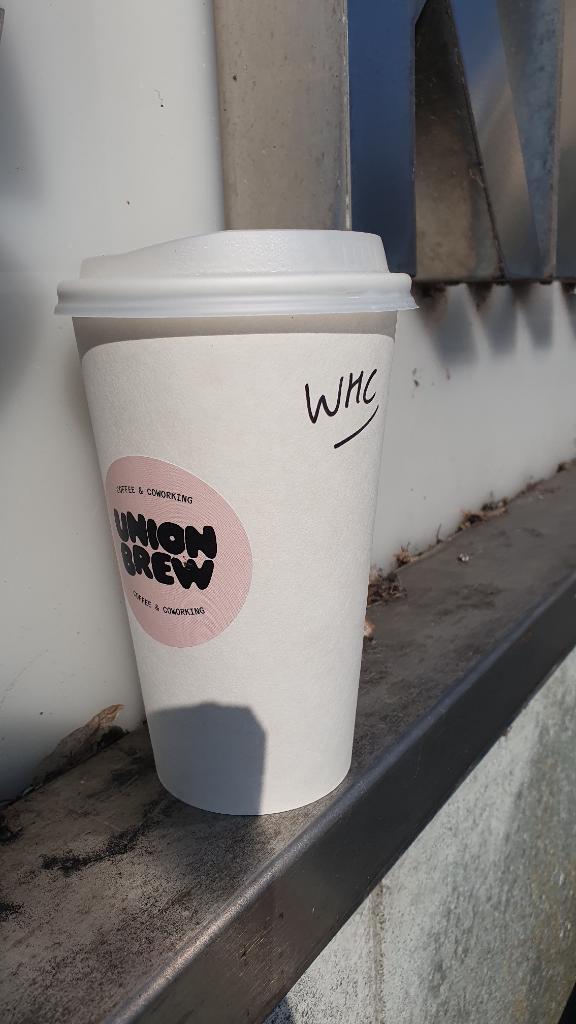 JellyLiverpool (@jellyliverpool) on Twitter photo Can WHC who got their drink from Union Brew please come and collect it from by the Cathedral please. <a href="/LiverpoolGuild/">Liverpool Guild</a> #litter Can WHC who got their drink from Union Brew please come and collect it from by the Cathedral please. <a href="/LiverpoolGuild/">Liverpool Guild</a> #litter