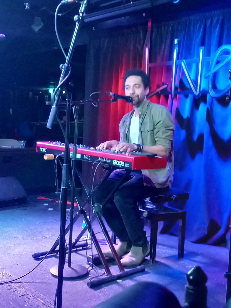 madeleinesims22's tweet image. @benearle and @firsttimeflyers were amazing at Pizza Express live!! 🥰🥰🥰🥰 #benearle #firsttimeflyers #pizzaexpresslive