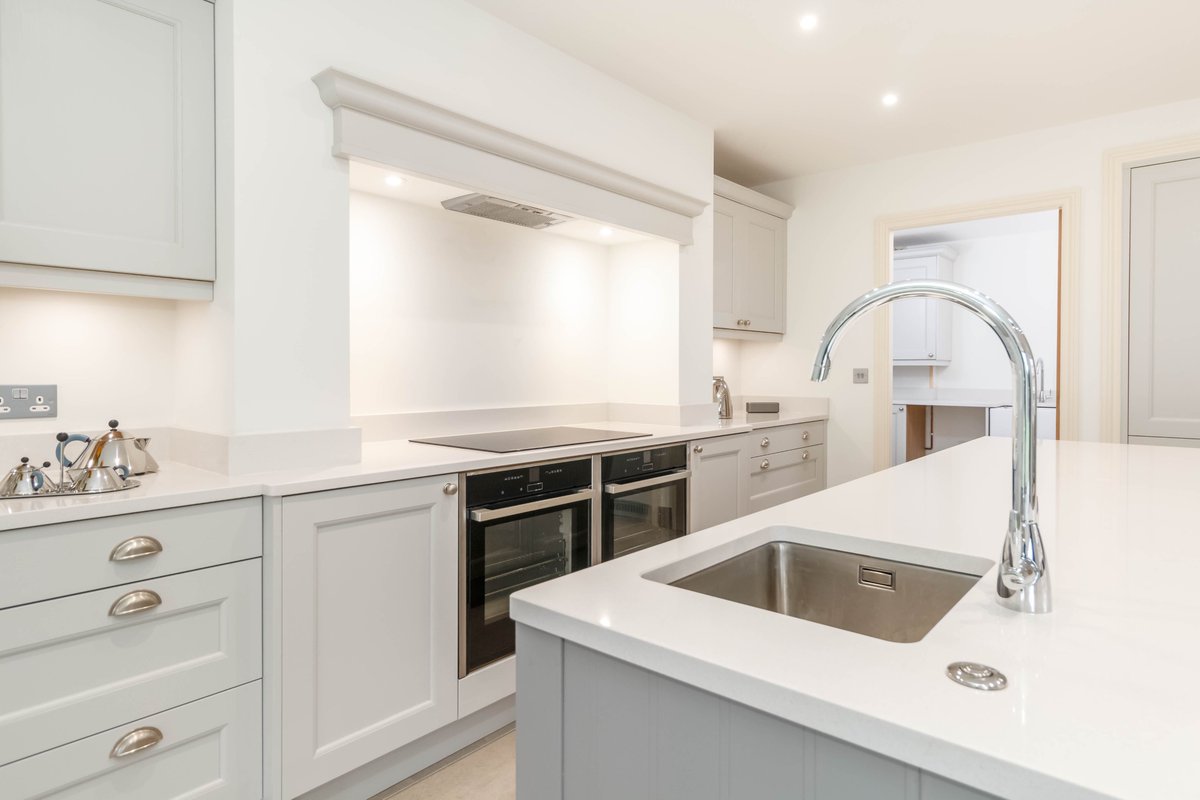 Thinking of buying a new-build home of your dreams? Find everything you need to know about the procedure, from the buying process to our after sales care/
cbhomes.co.uk/new-build-faqs/
#newbuildhomes #newhouse #movinghouse #buyingahouse #CBHomes #buyingahouse