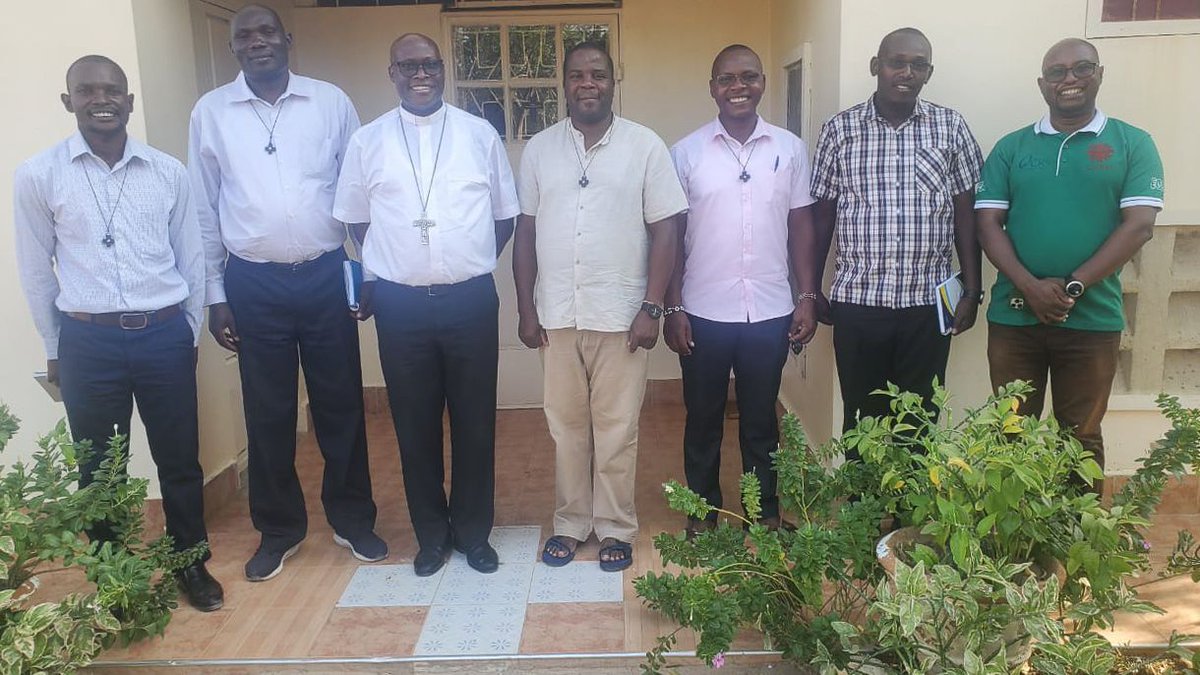 Recently, the Kenya regional leadership conducted a visit to the Brothers of St. James Community in Lodwar and St. Patrick’s Community in Nadapal, South Sudan. During the visit, they engaged with Brothers, offering encouragement and support of their mission.