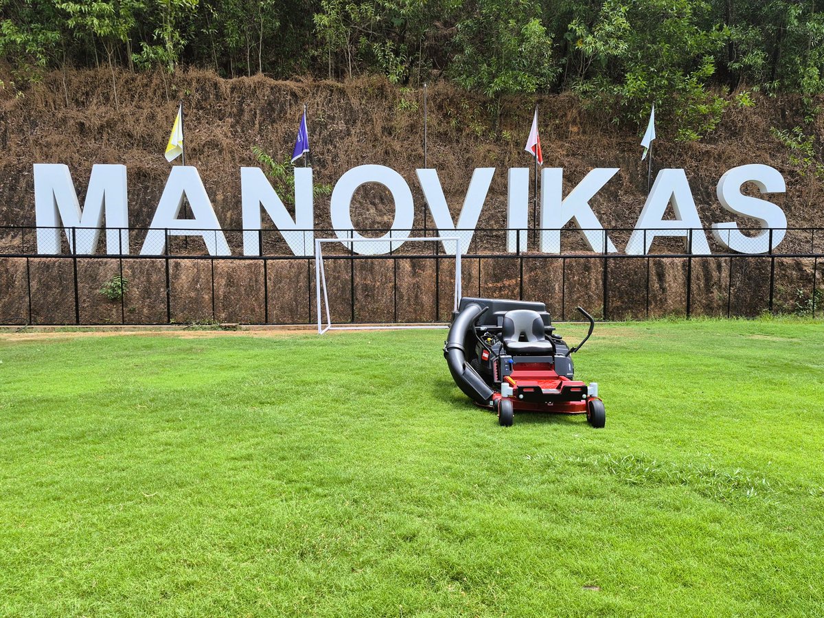 IPIsolution's tweet image. Excited to share the delivery of the Toro TimeCutter 77401 at Manovikas School, Goa! 
.
.
📷ipi-india.com/ride-on-mowers…
.
.
#Toro #TimeCutter #ZeroTurnMower #LandscapingSolutions #IrrigationProductsInternational #IPI #IPIcompany #timecutter #rideonmower #ToroTimeCutter #Landscaping
