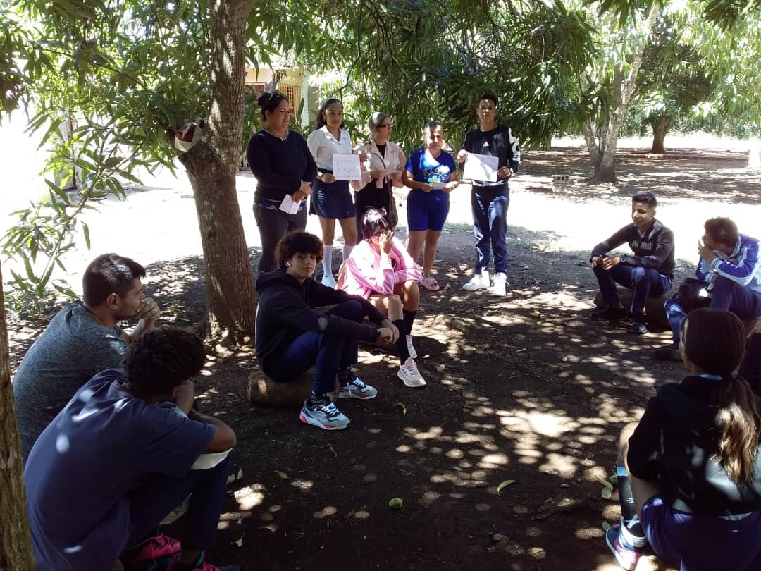 En el IPU José Martí Pérez del municipio Venezuela #CiegodeAvila se realiza charla educativa sobre las adicciones y sus consecuencias. #CubaMined #ToleranciaCero