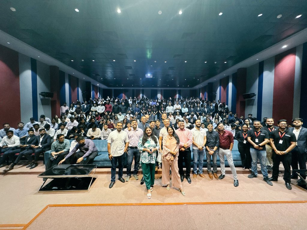 Aaj <a href="/eChaiVentures/">eChai Ventures</a> #Interns lene <a href="/nbs_edu_in/">Narayana Business School</a> pohchi 

<a href="/Bignanoventures/">Bignano</a> <a href="/hungrito/">Hungrito</a> <a href="/mealpe_app/">MealPe</a> <a href="/Currently_club/">Currently App</a> <a href="/DevX_Work/">DevX</a> <a href="/teziapp/">teziapp.com</a> <a href="/KalantryKoumal/">Koumal Kalantry</a> <a href="/zestardtech/">Zestard Technologies</a> <a href="/digipple/">Digipple</a>