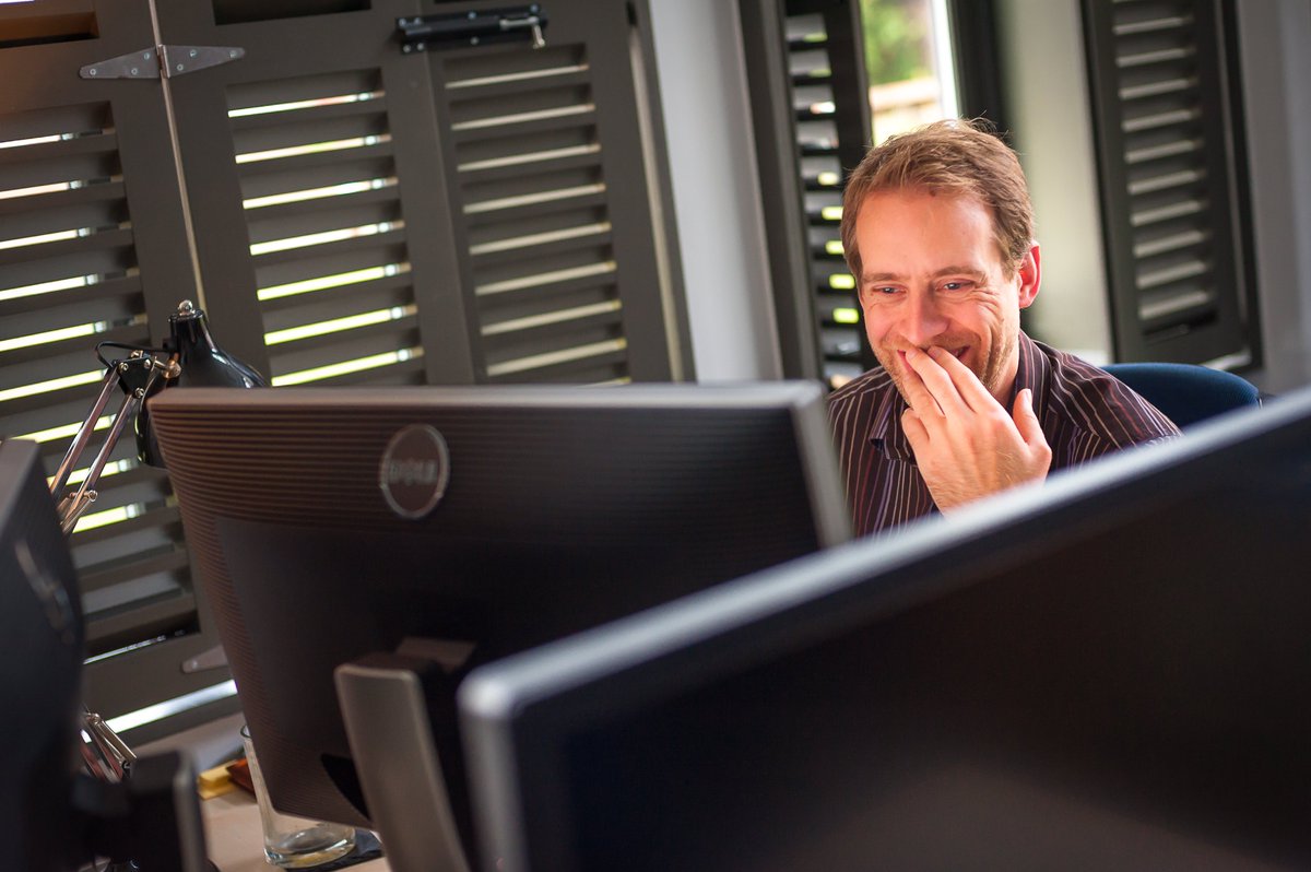 Need a desk just for the day?

Try #hotdesking <a href="/ConnectDerby/">Connect Derby</a>.

Rent one of our #workspaces and get access to incredible facilities.

View our availability at: connectderby.co.uk/services/hot-d…