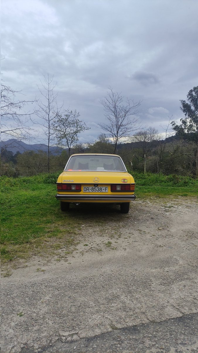 pero que stendhalazo continuo é este país meu, onde a cada carreiro encontro unha vitoria de samotracia