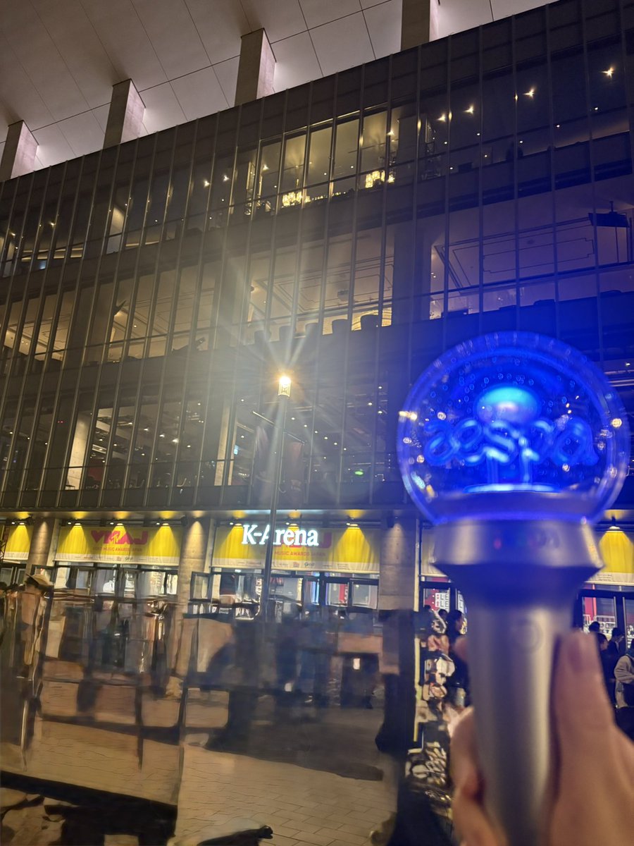 lome_ql4's tweet photo. 1曲披露だったの悲しいけど、スーパージゼルタイムをこの目で見れて幸せでした🫶🏻🫶🏻🫶🏻
preshowのHANAも最高🥀

#MTV_VMAJ_2025 
#MTV_VMAJ_2025_Pre_show https://t.co/pMHmdkzTSQ