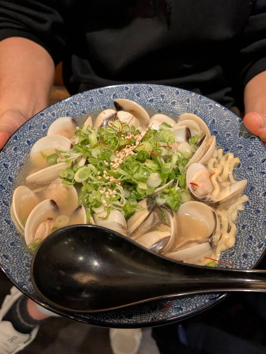 t_miyazaki_cc2's tweet photo. San Francisco
ひのでやラーメン！！

ラーメン屋さんで20名の学生と座談会！笑

日本のラーメン屋さんでやったら怒られそう……

#ラーメン #hinodeya #sanfrancisco #採用 https://t.co/euEfTCoe10