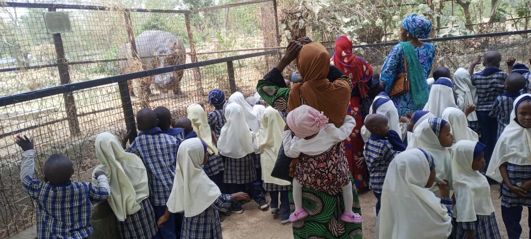 al_ibrab's tweet photo. A Visit to the zoo with our pupils https://t.co/gLRVB1indp