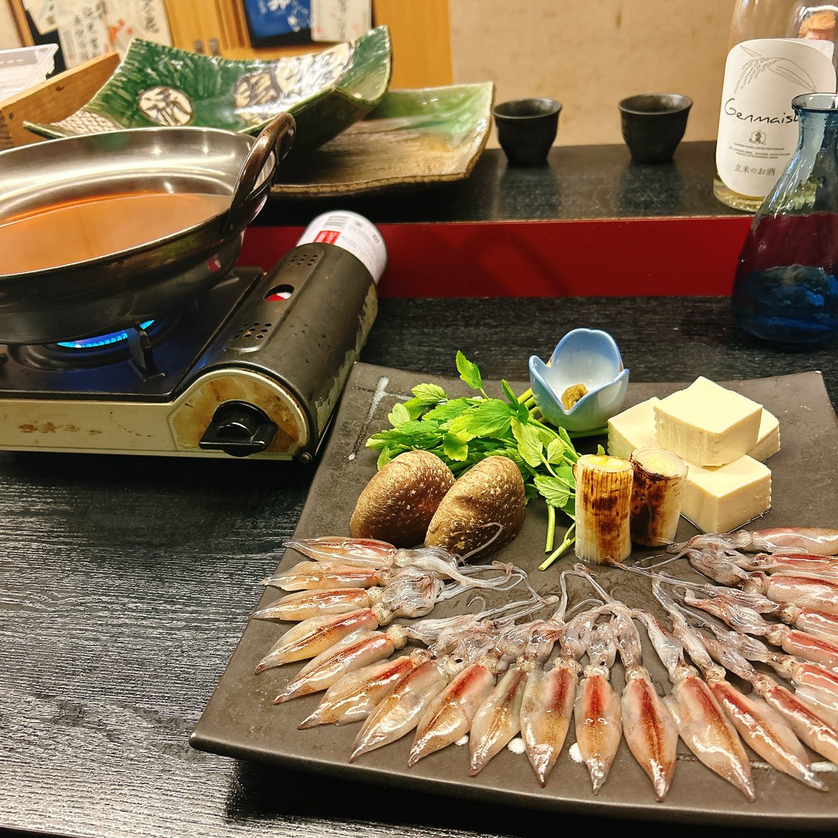 ホタルイカしゃぶしゃぶ
ギリギリ合法のレベルで美味しすぎる。走馬灯に出るアルバムの1枚になる。