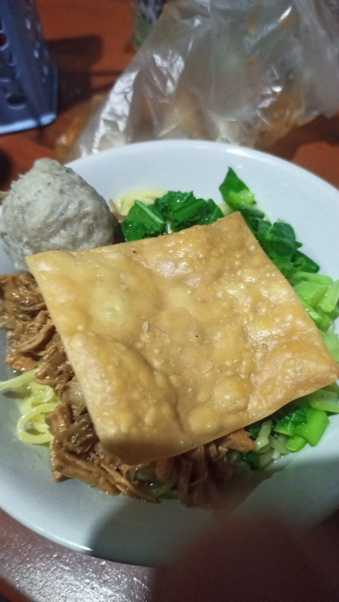 kangsushii's tweet photo. Yg di gerlong anak upi pasti tau baso bcg hahha dah lama ga ke gerlong Cok 

#gaybandung #gerlong https://t.co/JoKtKnDR3R