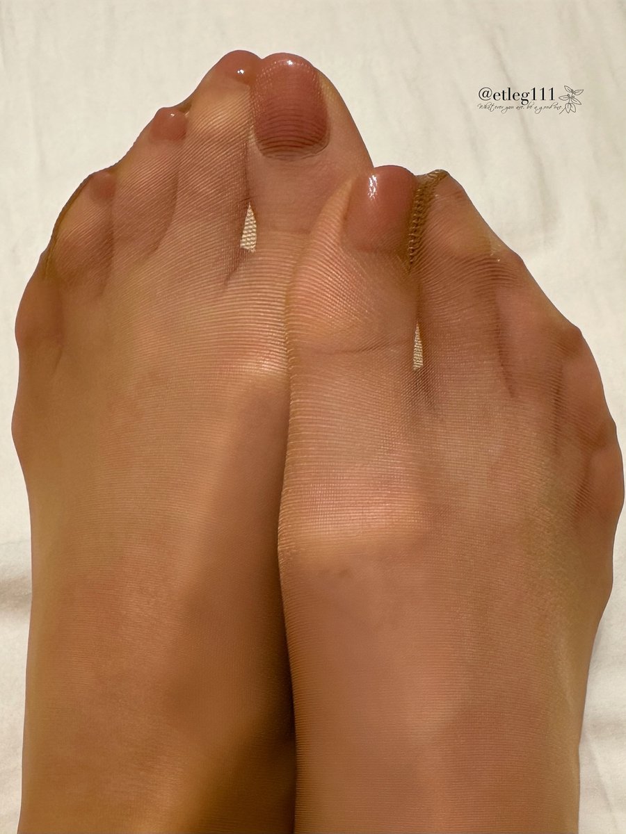 こんばんは✨
今日は海外からのお問合せもあって、結局先程までお仕事に💦
終わってテレビつけたらサッカーやっていたので見始めた途端にハーフタイム⚽️😑
でも、まだ0-0なので、この後も応援します📣🇯🇵
サッカーはKIRINですが、私はサッポロクラシックで🍻 https://t.co/OKTloRLGXP