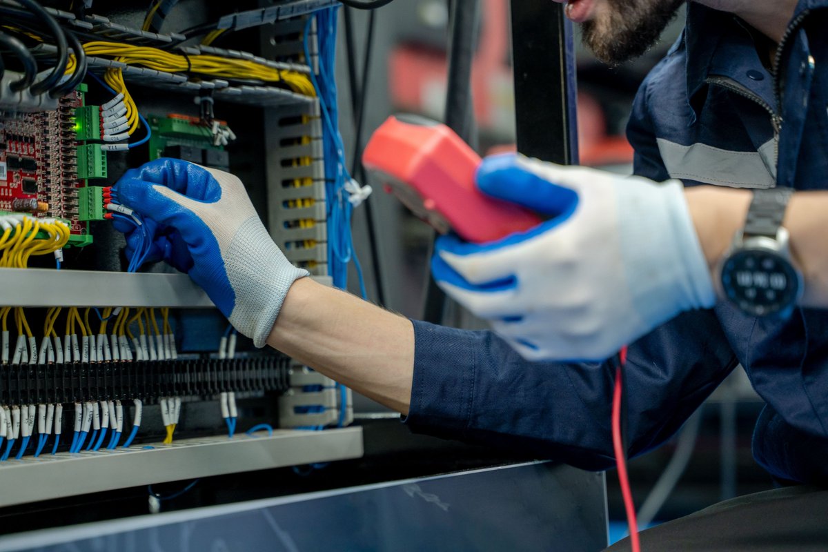Fire_Electrical's tweet image. 🔍 Precision Electrical Testing and Inspection to ensure your setup is up to code. #ElectricalSafety #ProfessionalTesting