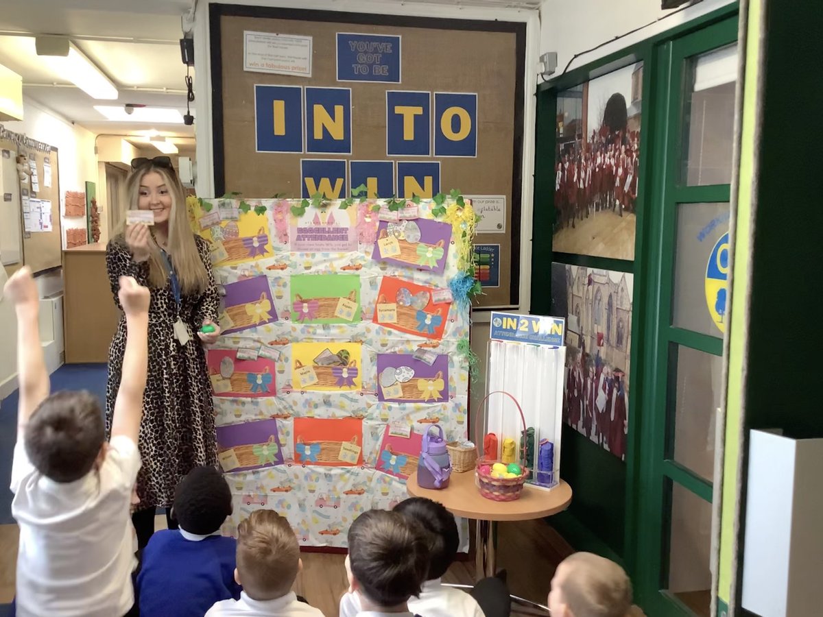 Rowan class have won 100% attendance not once but twice now!! We earned kids choice both times so had an extra playtime and a pizza party! Can we make it three times this week?🤔🤔🤔

<a href="/carrmillprimary/">Carr Mill Primary</a>
#teamcarrmill