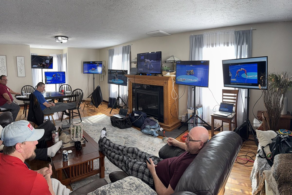 Norg2000's tweet image. This is how to do NCAA wrestling. #NCAAWrestling #MarchMatness