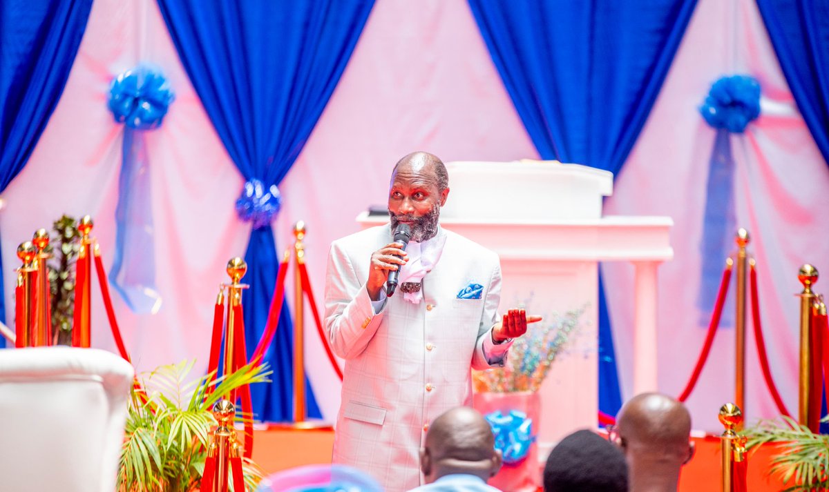 imaligrace576's tweet photo. #AbidjanWordExpo2025 
The church age will come to an end 
Only repentance and holiness can prepare a nation and someone for the glorious kingdom of God https://t.co/xOUTwICZ4s