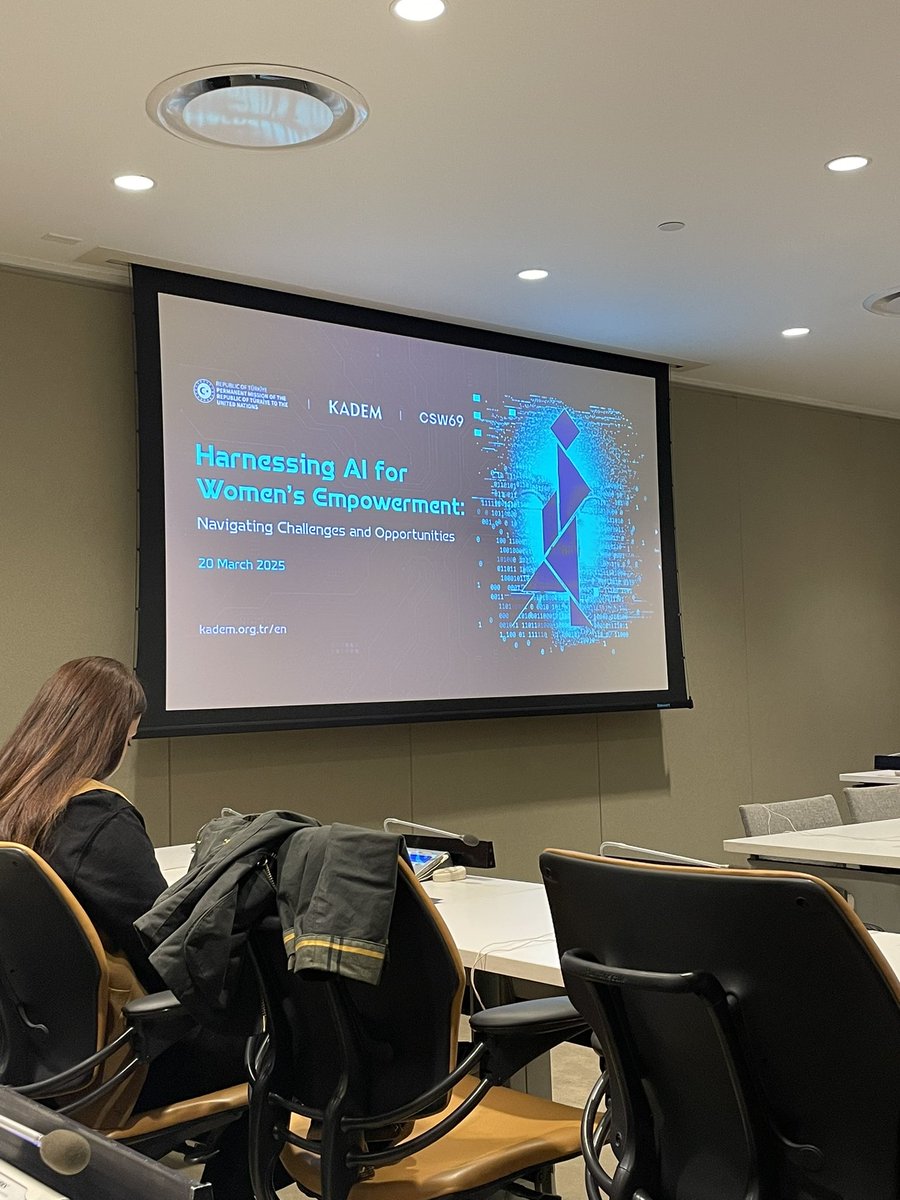 Steph MacGillivray tweet media