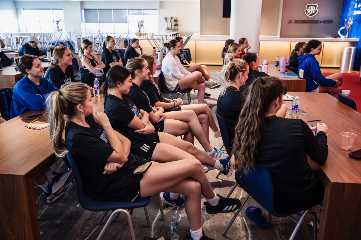 Last week, We got the opportunity to sit down with Ellie Wheeler to talk about her experience in the NWSL and the KC Current 🙌