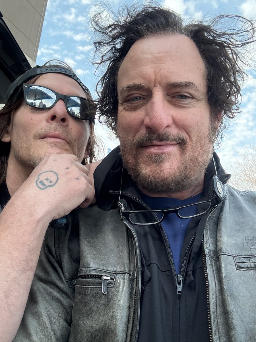 Kim Coates tweet media