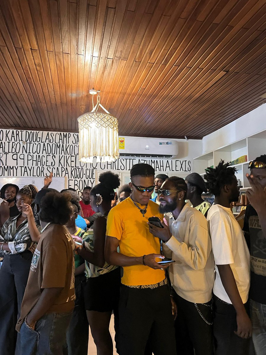 Vibe Xtra Network tweet media