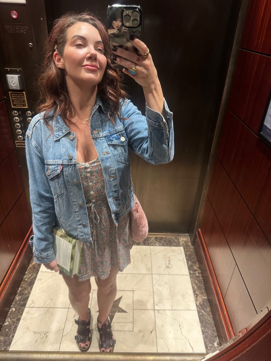 KateXKennedy1's tweet photo. Hello, is this thing on? I’m back from the other side - not unlike Persephone’s descent into the underworld I, too am back from the seasonal allergies of death. A few things I’ve been up to, since missing you🩷🌼🌿 https://t.co/r0aha7M92a