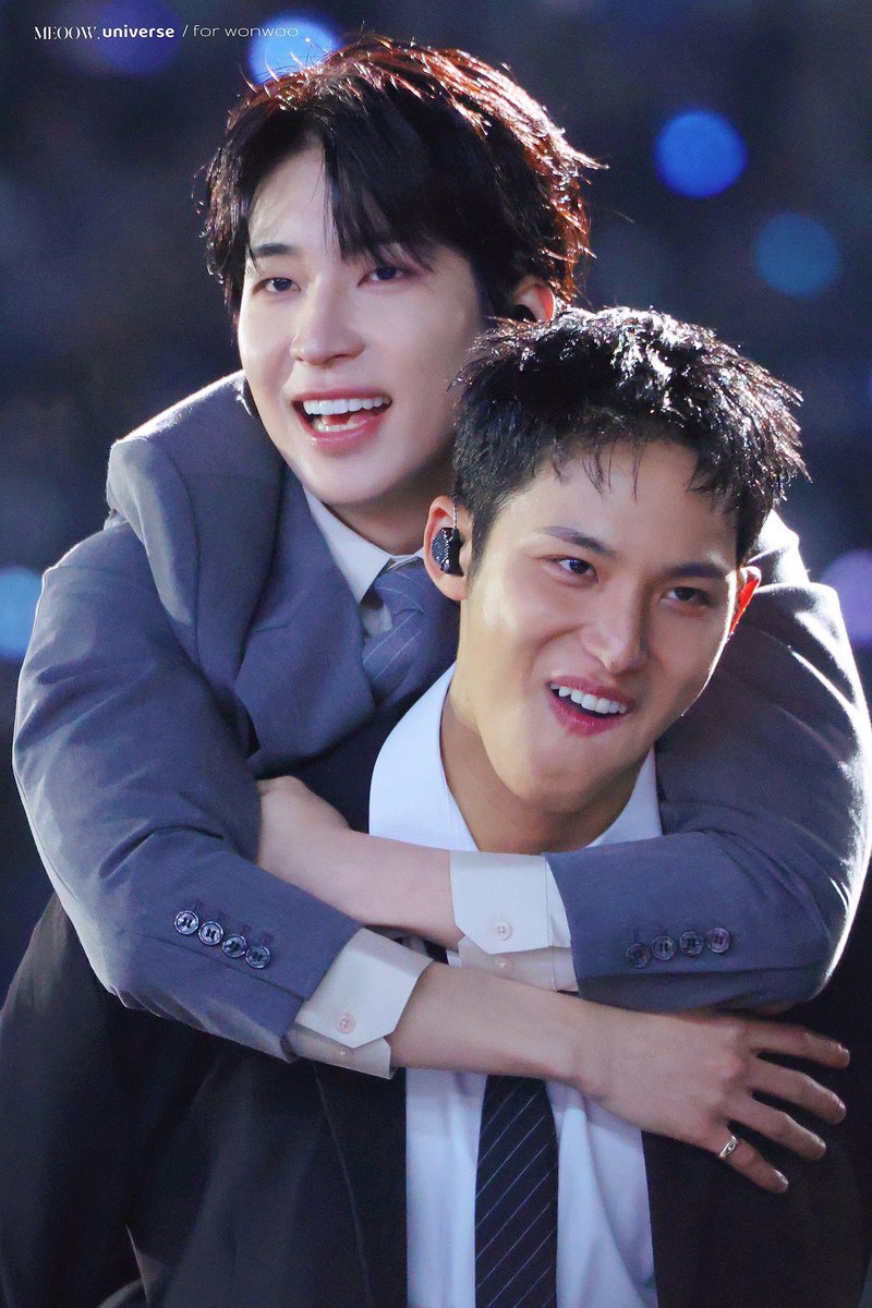 erione_woo's tweet photo. 💜💚 https://t.co/5TDBBmAu7E