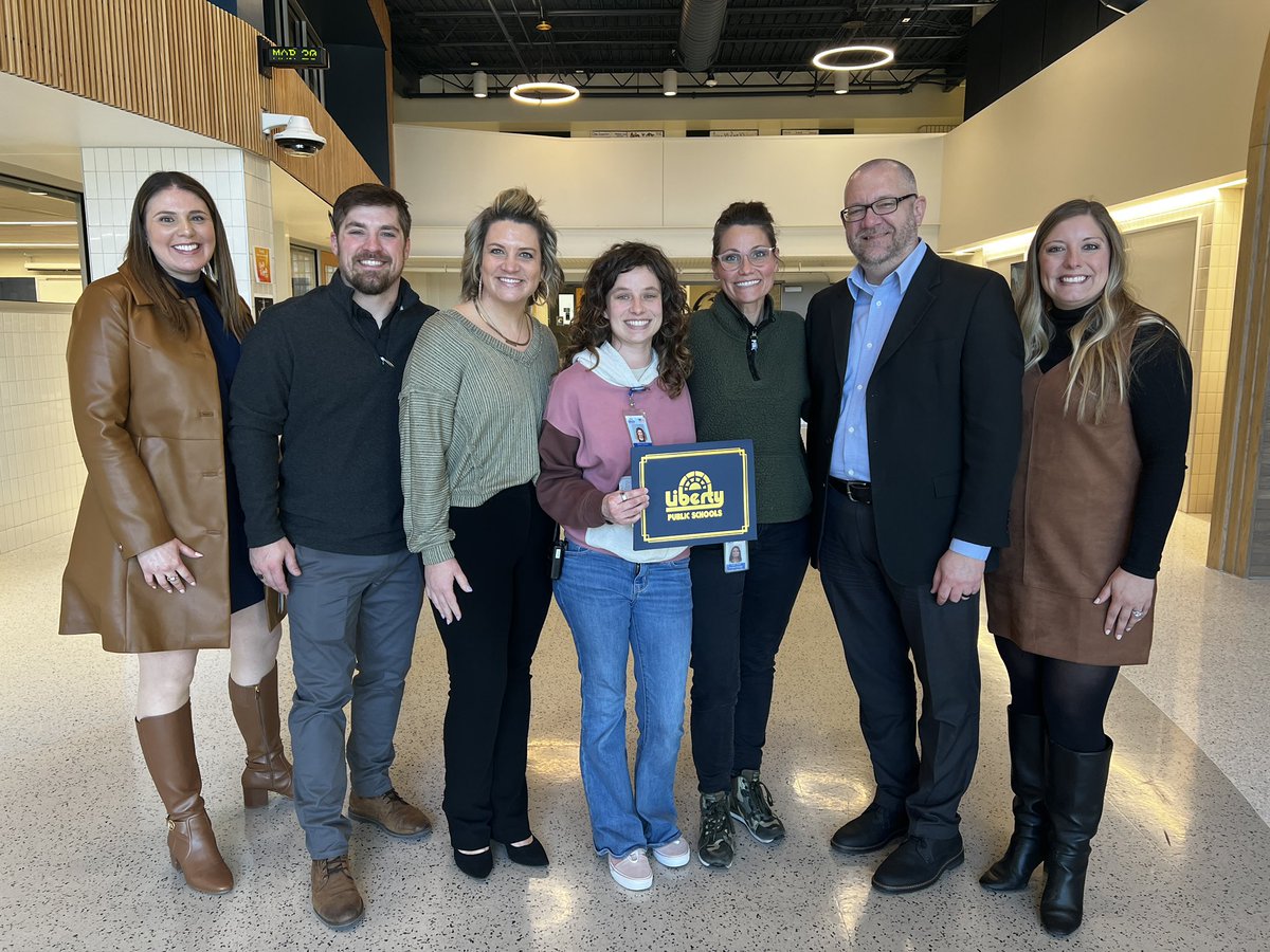 LPS53 (@libertyschools) on Twitter photo Last stop is <a href="/heritagescoop/">Heritage MS</a> to present social worker Brittnie Morgan with a SOAR Award! #LPSLeads Last stop is <a href="/heritagescoop/">Heritage MS</a> to present social worker Brittnie Morgan with a SOAR Award! #LPSLeads