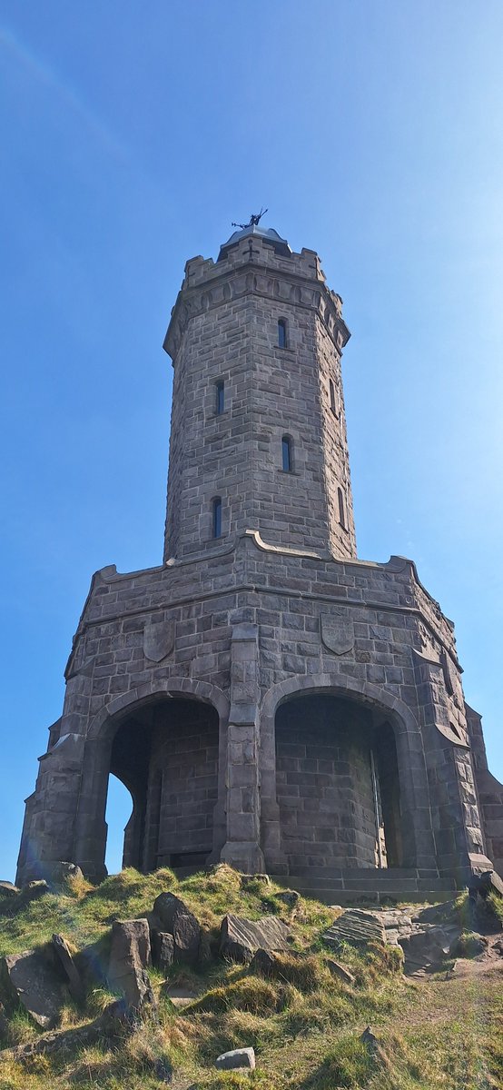 Arden College (Southport) have been back in the hills again today. A sunny walk from Tockholes to Jubilee Tower of Darwen Hill! <a href="/ActiveLancs/">Active Lancashire</a> <a href="/the_AMI/">The AMI</a> <a href="/NICASclimbing/">NICAS</a>