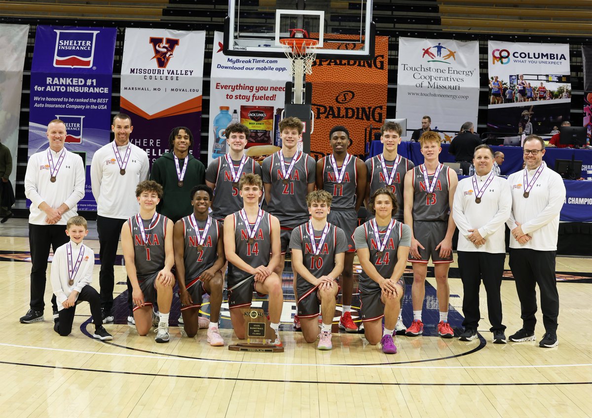 nixaathletics's tweet image. 🥉 2025 @MSHSAAOrg BASKETBALL SHOW-ME SHOWDOWN CLASS 6 3RD PLACE! 🥉

Final Score: Nixa 56, Lafayette 33. Every player had a point in their final game of the season.

@NixaBBasketball Final Record: 29-3. Rogers Tournament, KSA Tournament, Undefeated COC, and Class 6 District 5…