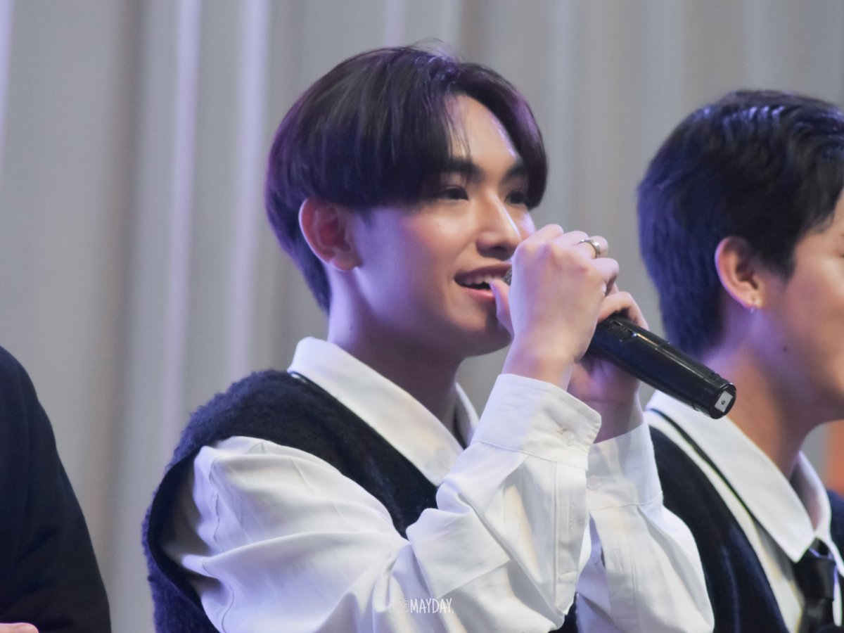 [030825] AJAA AXL (1)
📍 Market! Market!

#PPOPCaravan2025
#AJAA <a href="/AJAAofc/">AJAA</a> <a href="/axllukecab/">AJAA Axl 💜</a>