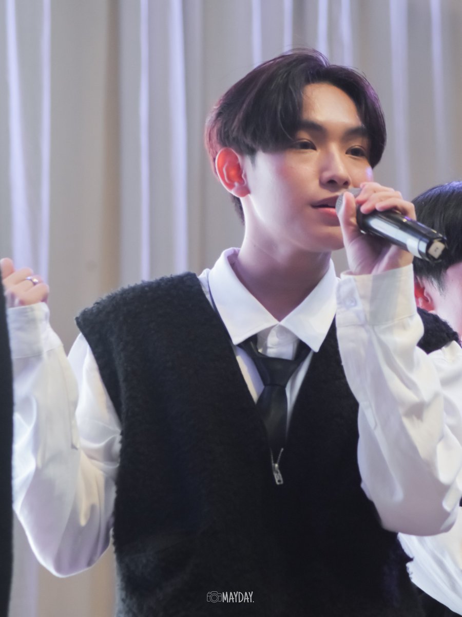 [030825] AJAA AXL (3)
📍 Market! Market!

#PPOPCaravan2025
#AJAA <a href="/AJAAofc/">AJAA</a> <a href="/axllukecab/">AJAA Axl 💜</a>