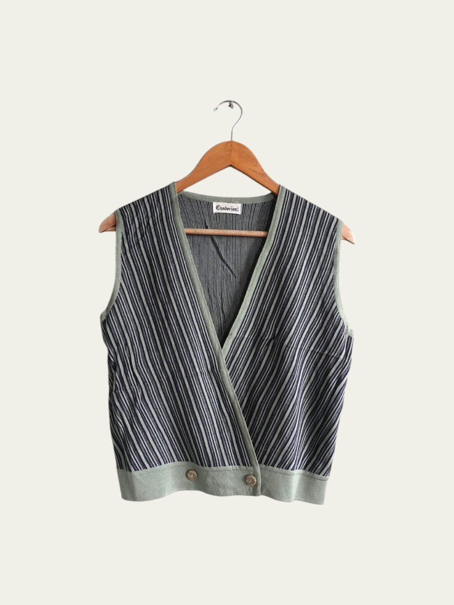 Dirtylateeee's tweet photo. @uri3lpwetties Thrift knit https://t.co/79I2KszfTB